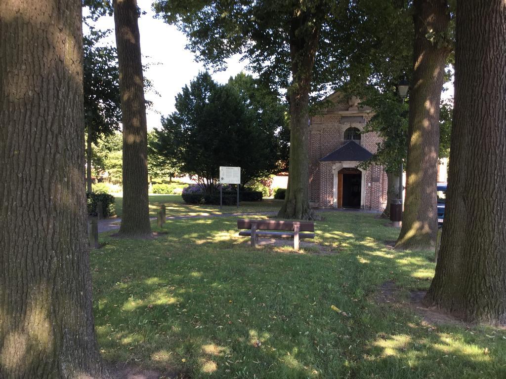 B&B De Grote Plaats Hoogstraten Exterior photo
